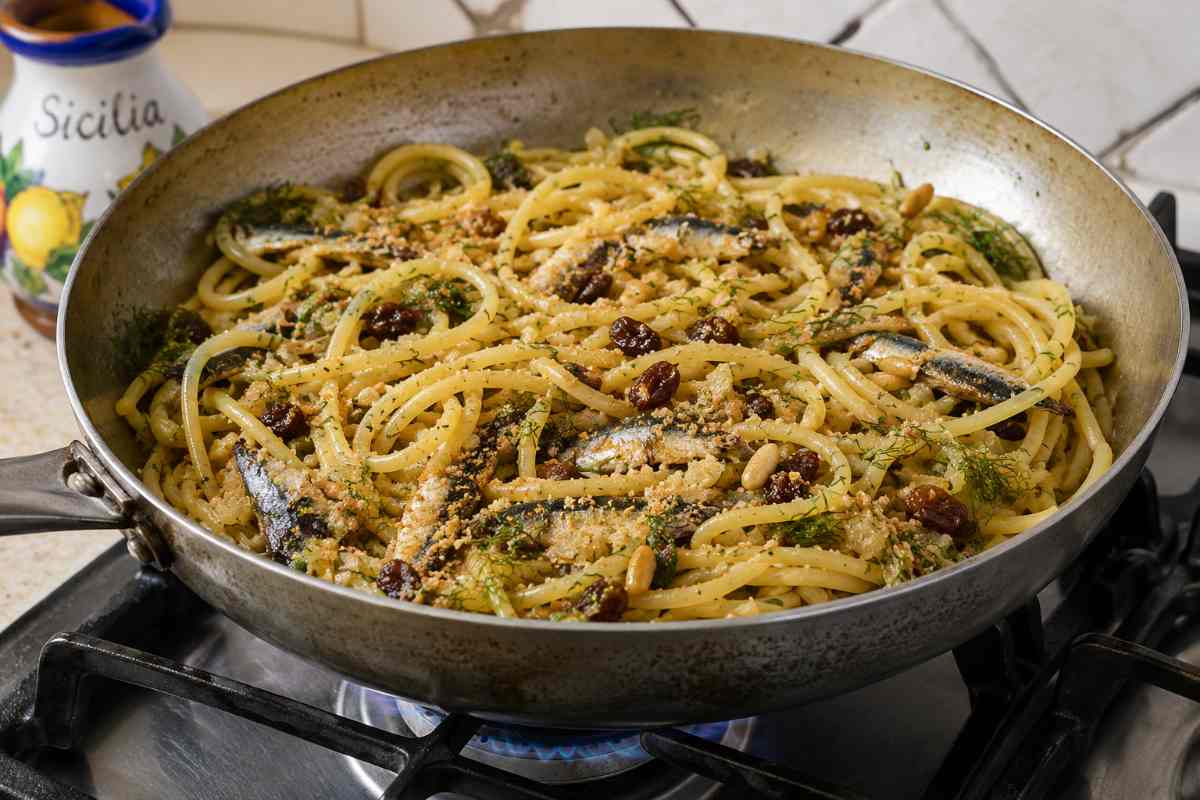 padella con pasta